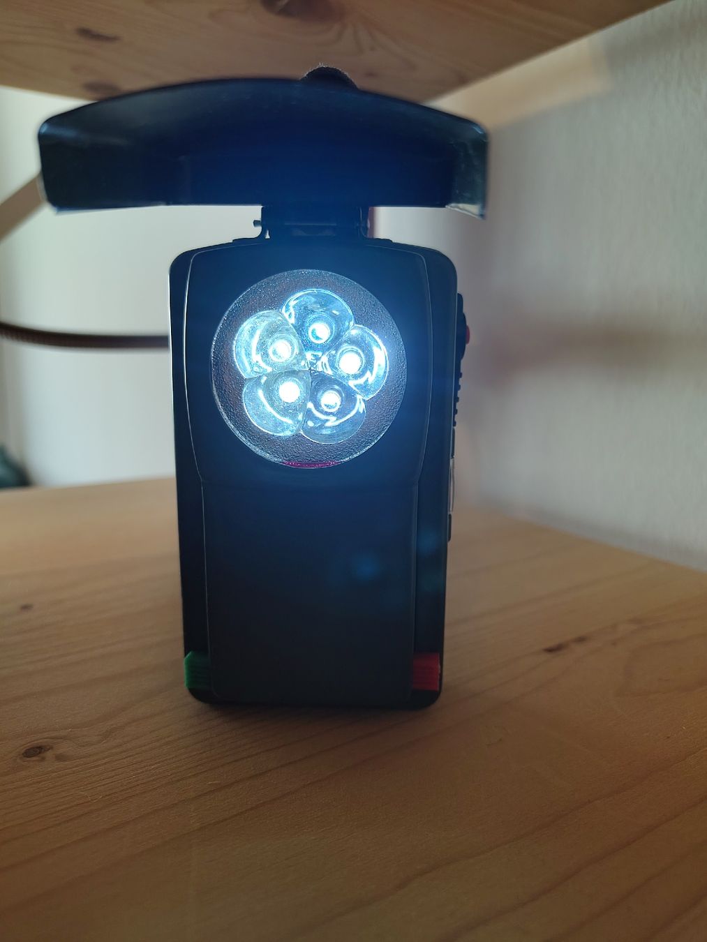 Schweizer Armee Lampade: Schweizer Armee Lampe, Militärtaschenlampe – Usato da Olten venduto da Kaffeekanne02 3