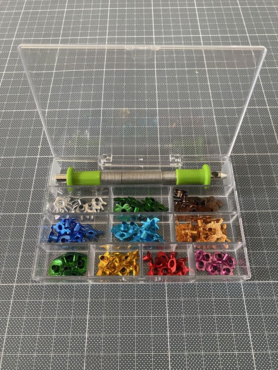 Kit bricolage: Bastel-Set Deko-Ösen von Tchibo – Usato da Flawil venduto da Vera44 1