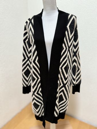 Flauschige Strickjacke lang Gr. M/L