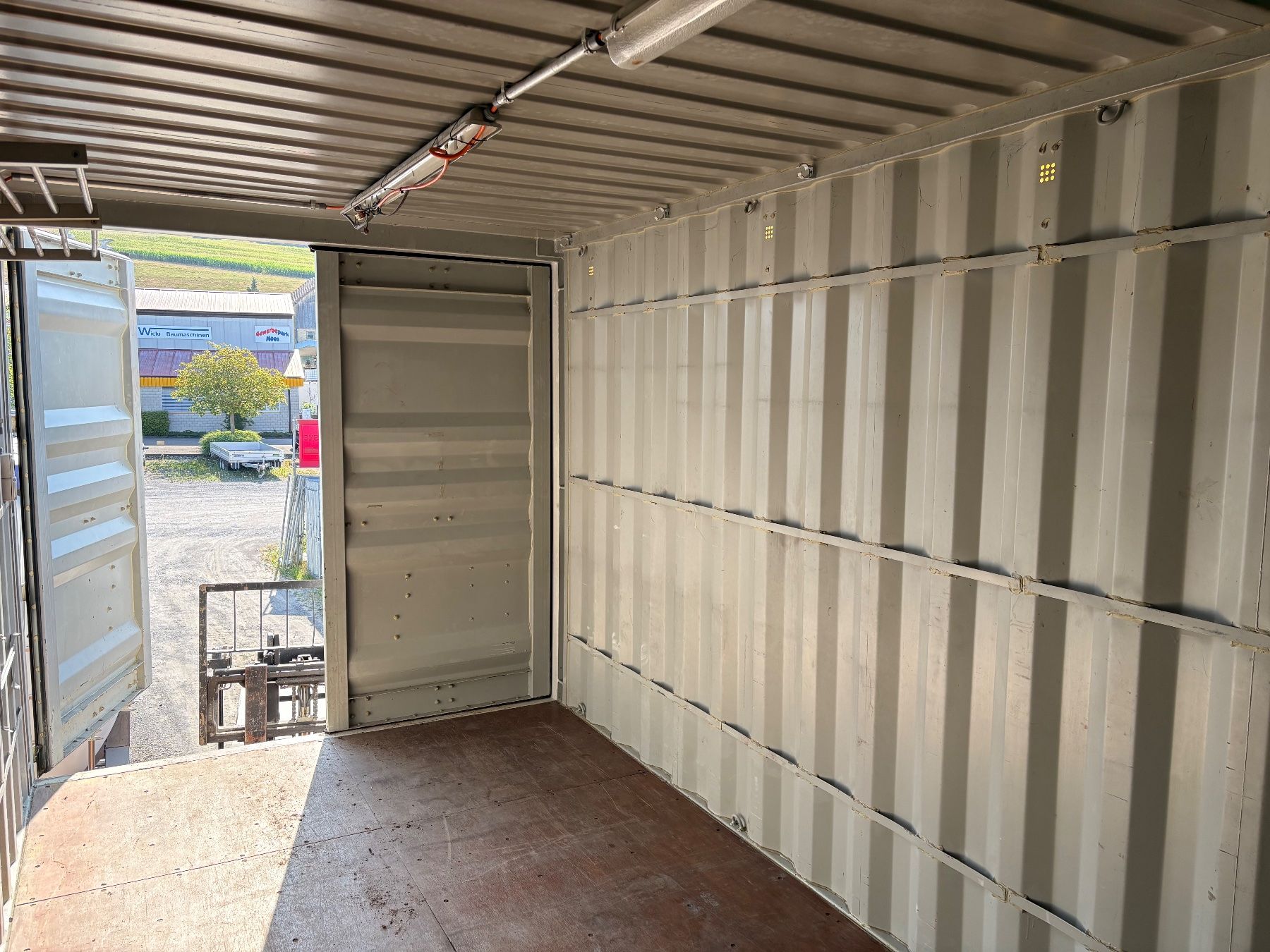 Sonstiges für Büro & Gewerbe: 20 Fuss Container – Gebraucht aus Beromünster von petebi 8