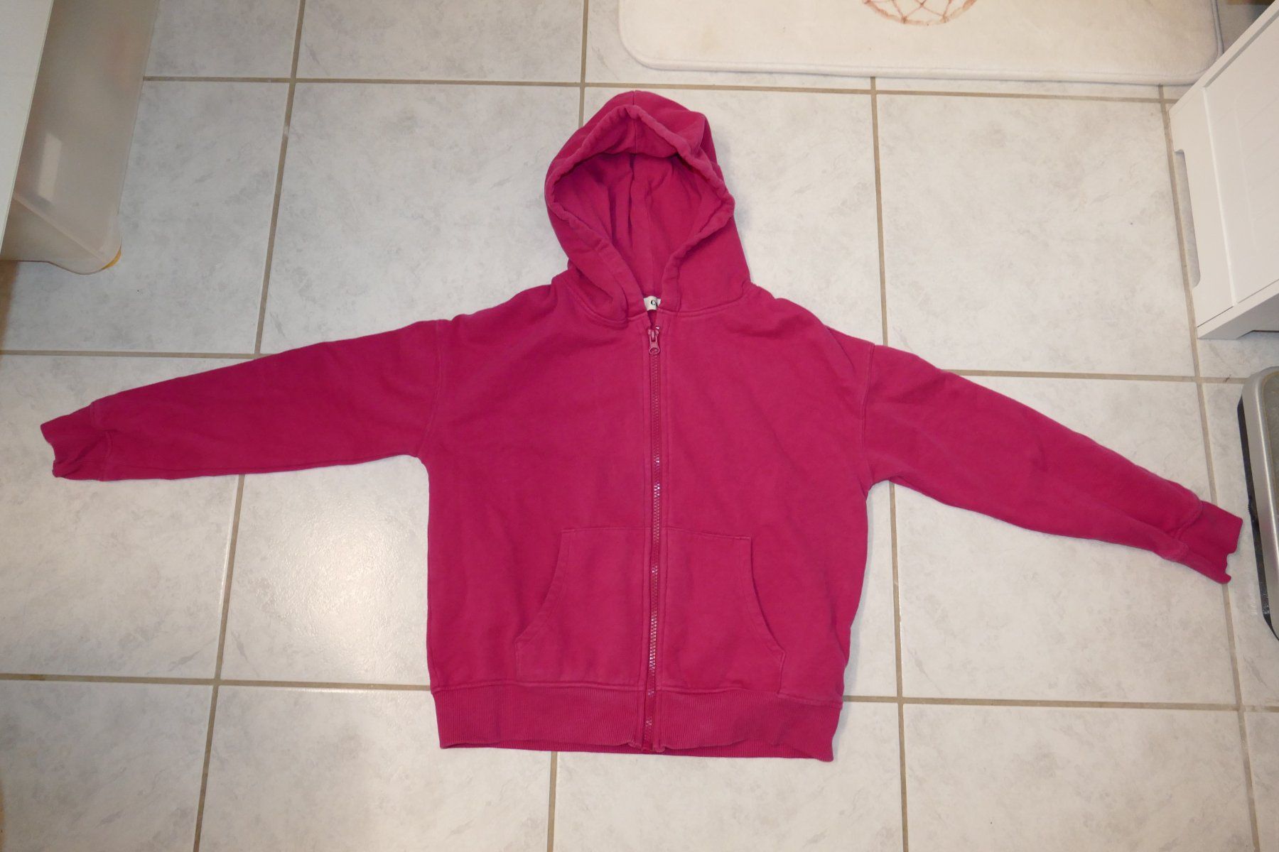 C&A Maglioni & Felpe: C&A: Pullover mit Kapuze Gr. 146 – Usato da Niederhasli venduto da Flash32 1