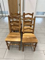 Antike Holzstühle