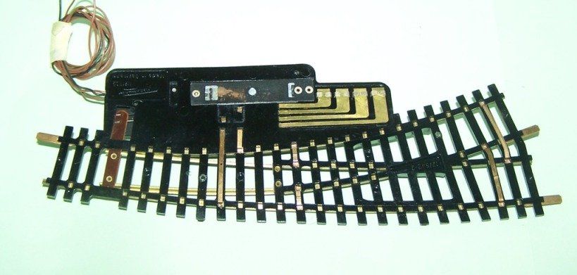 Fleischmann Modellini di ferrovie: Fleischmann HO 1723AR: Bogenweiche rechts, elektr. P. 2,7 mm – Usato da Brüttisellen venduto da Rentner44zh 3