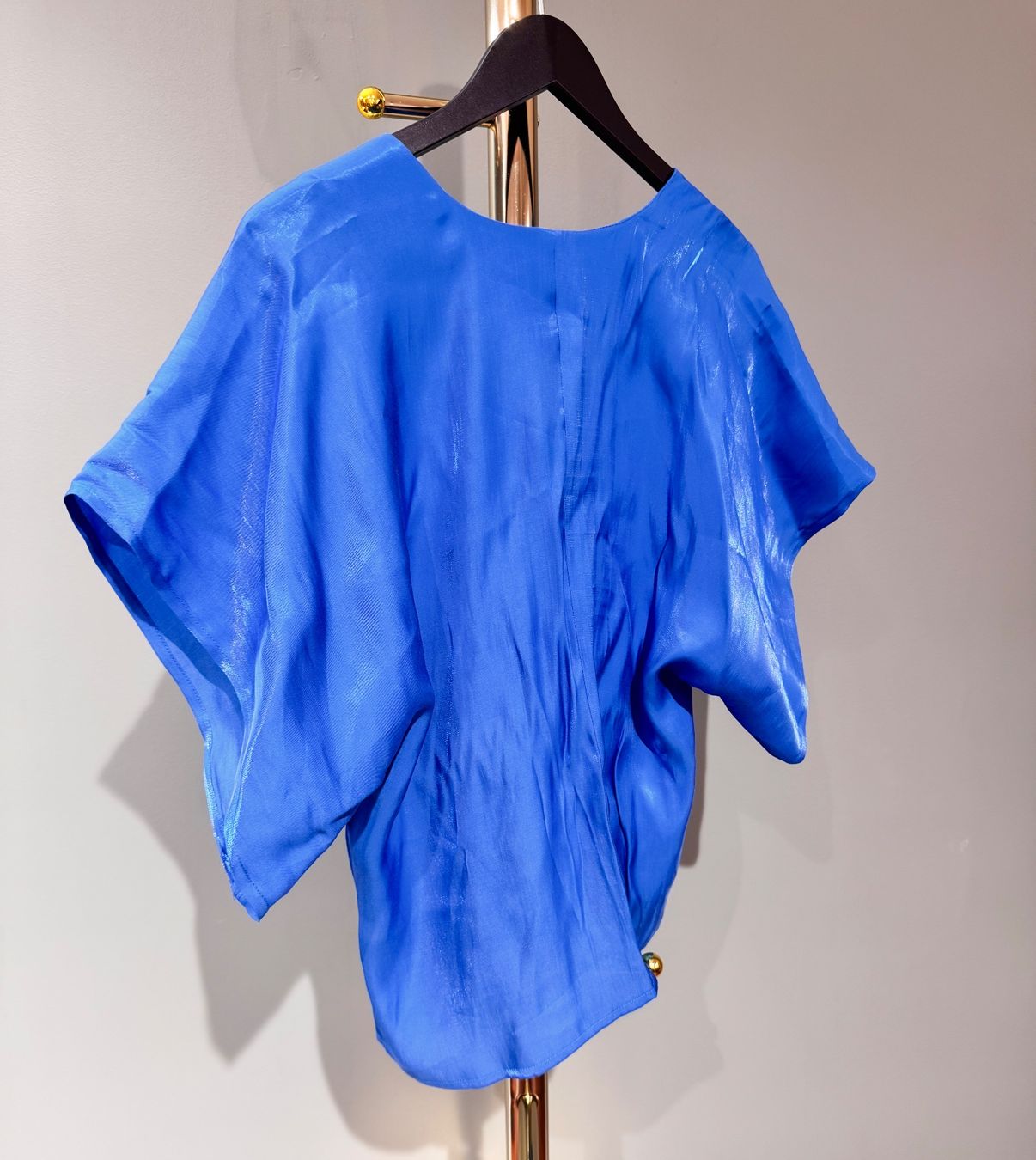 Camicette: Bluse mit glänzendem Effekt – Usato da Zürich venduto da gregart 1
