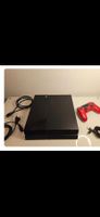 PS4 + Controller + 12 PS4 ( GTA, Uncharted)