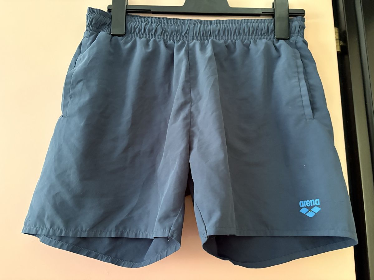 Costumi da bagno: Pantaloncini mare Arena blu uomo – Usato da S. Antonino venduto da FedeKikka88