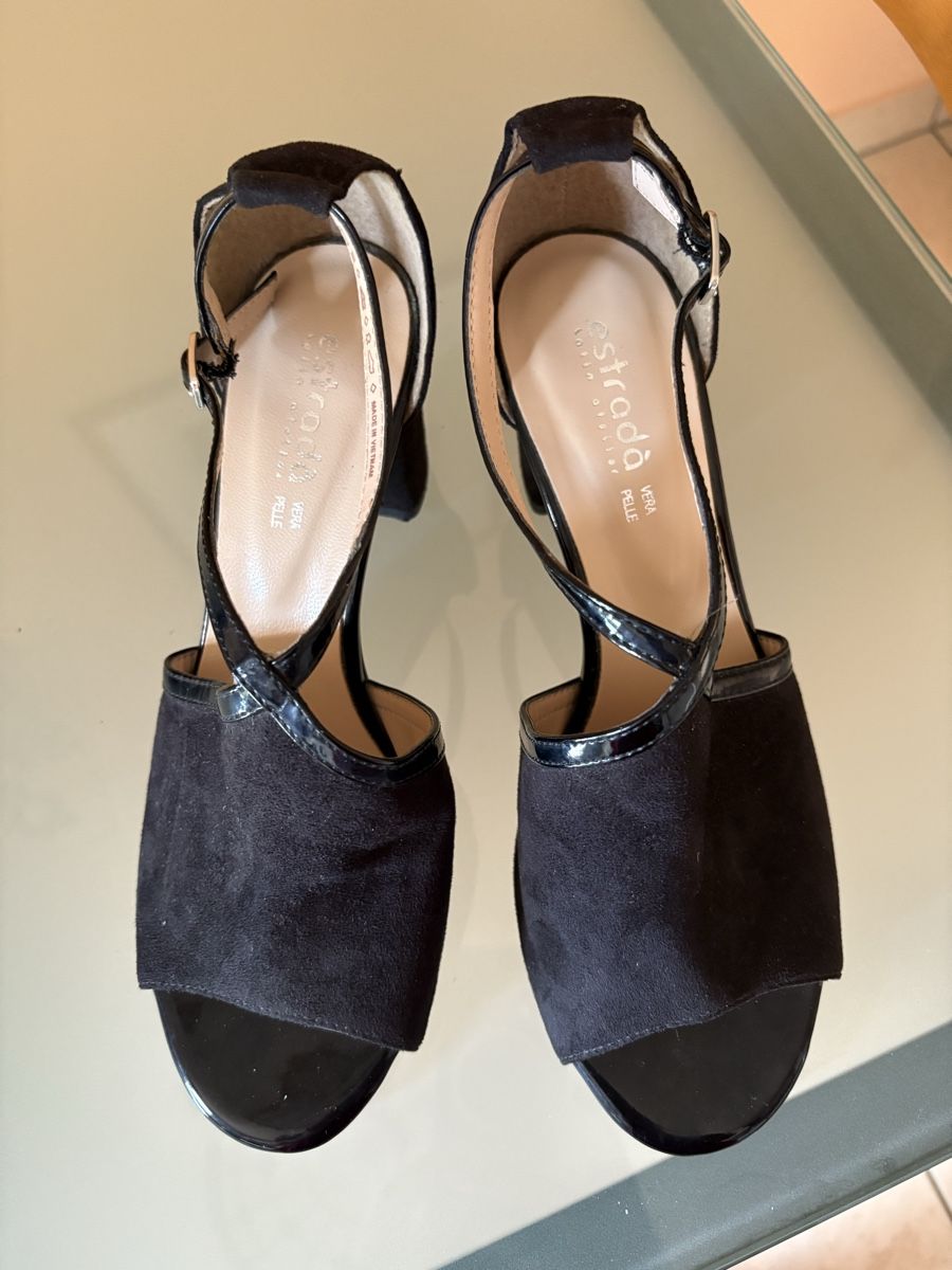 Scarpe da donna: Sandalo nero camoscio e pelle – Usato da Viganello venduto da Orisole 3