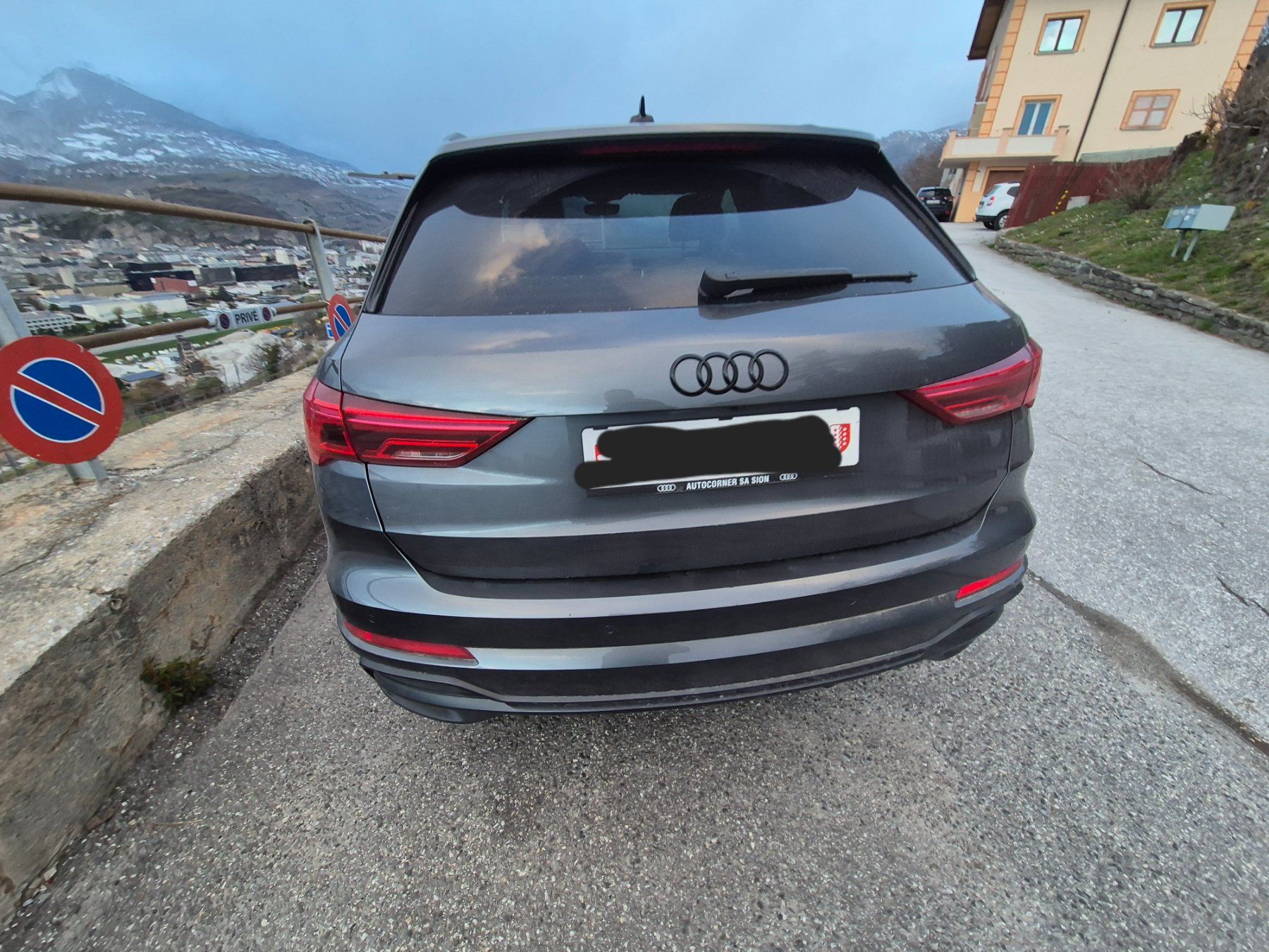 Audi Automobili: Audi Q3 35 TFSI S-LINE – Usato da Vétroz venduto da Saldin91 1