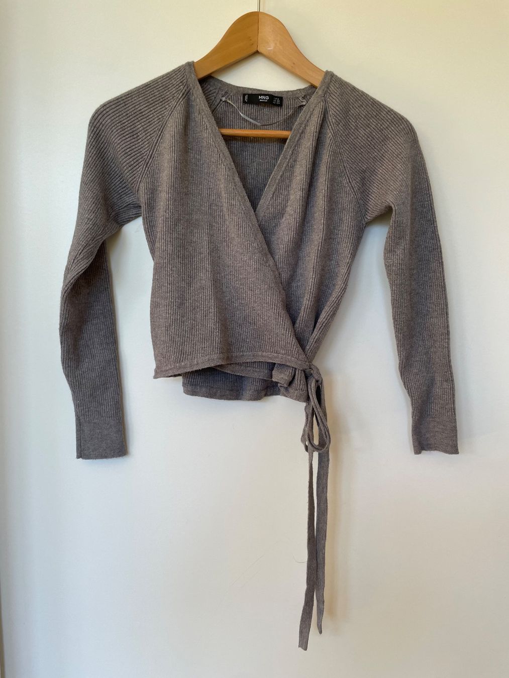 Mango Giacche: MANGO Basics Wickeltop / Strickpullover Grau (Gr. S) – Usato da Neukirch an der Thur venduto da bee88