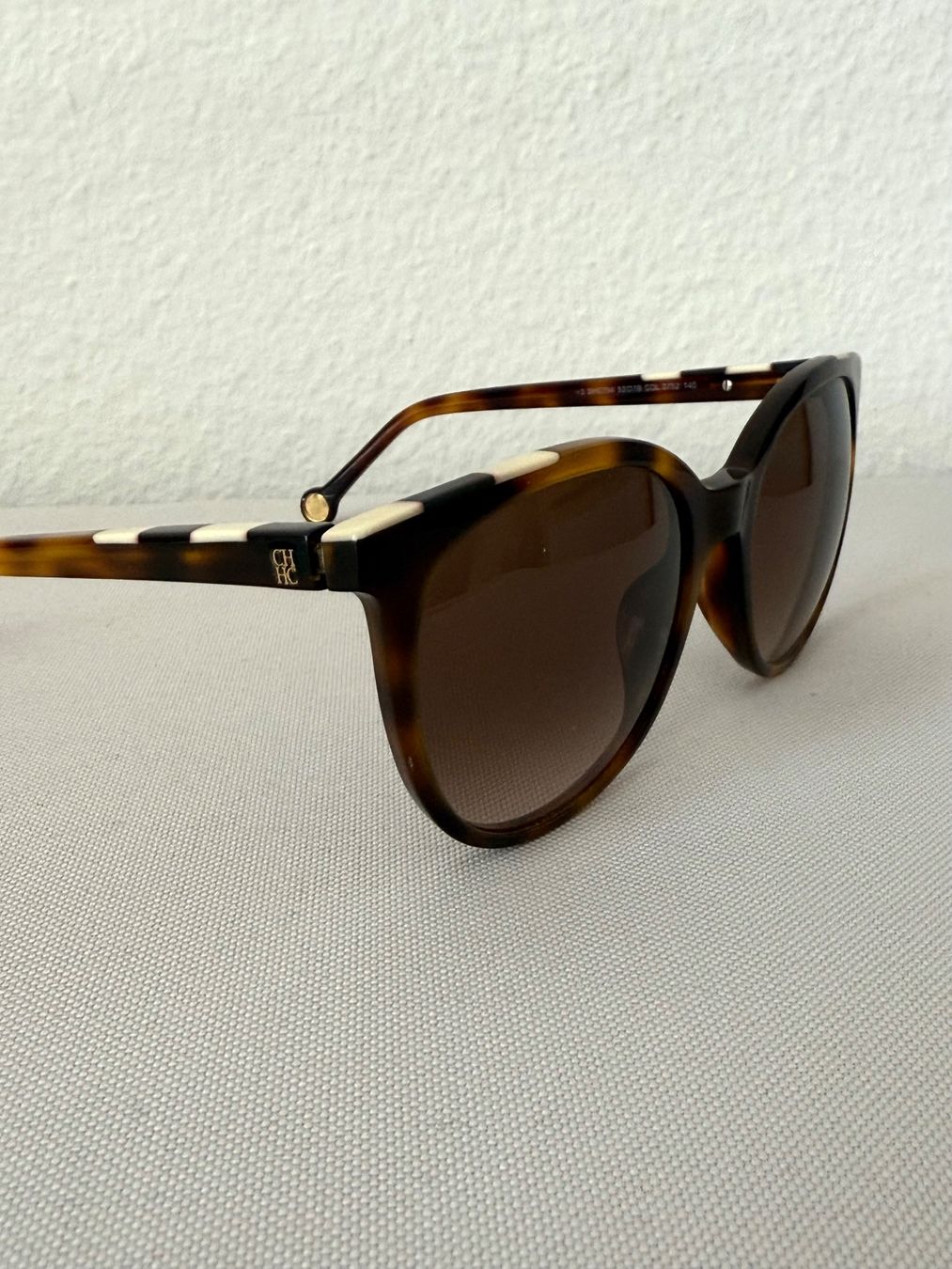Carolina Herrera Occhiali & Lenti: Sonnenbrille von Carolina Herrera – Usato da Zürich venduto da bazinga3000 2