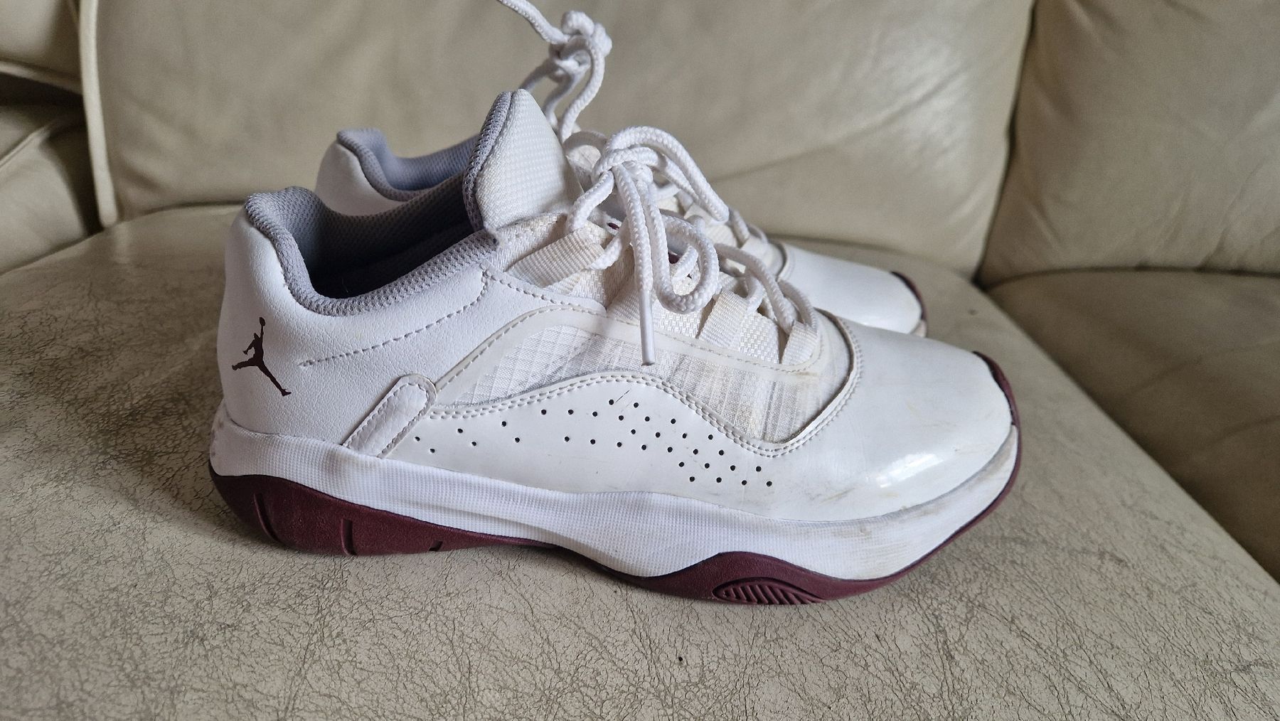 Jordan Scarpe da uomo: Sneacker Jordan air 11 Taille. 40 – Usato da Ste-Croix venduto da Sporchet