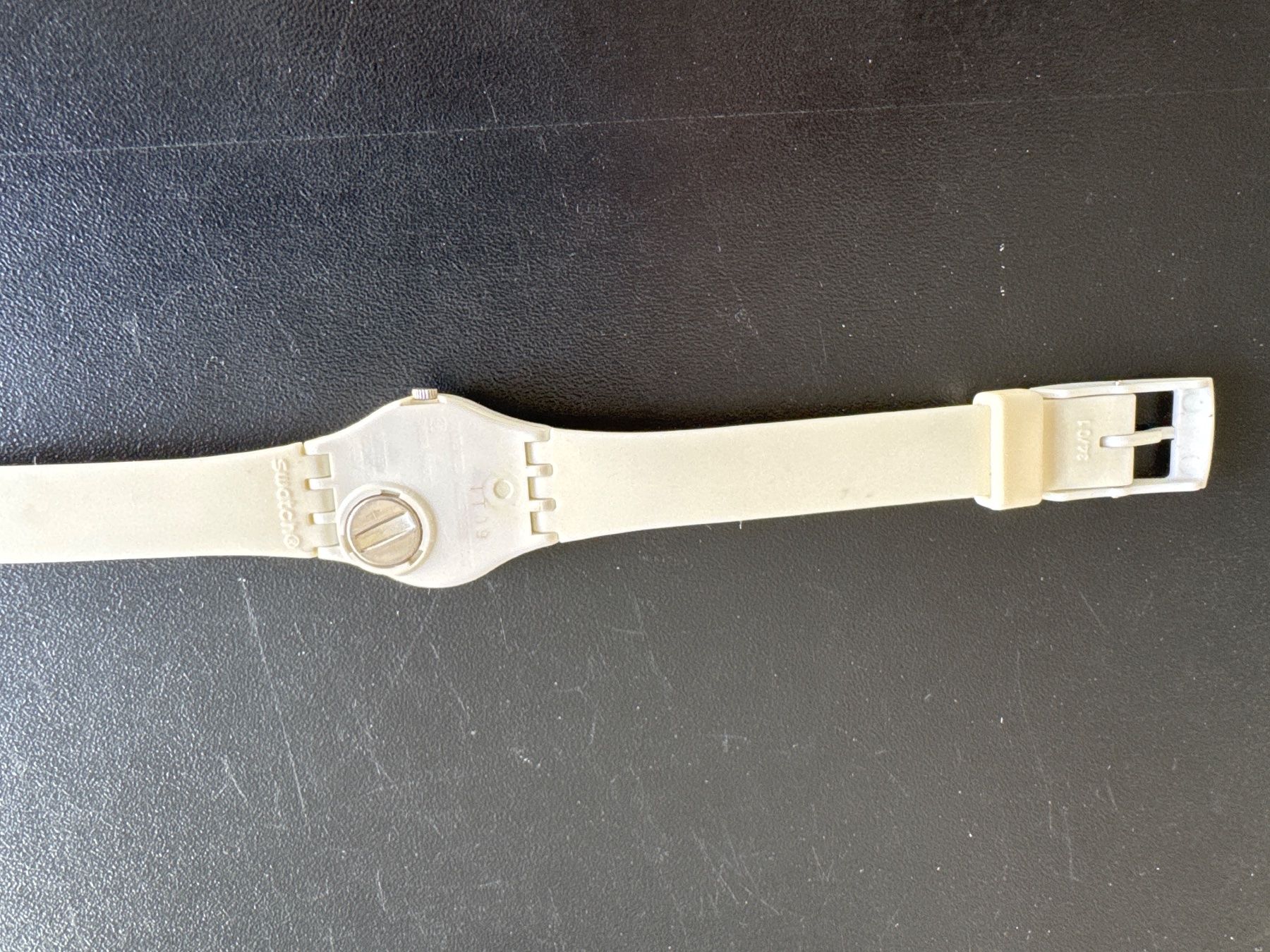 Swatch Uhren: Swatch "Lady double tour" blanche - collector – Neu (gemäss Beschreibung) aus Zürich von odi_ldv8 3