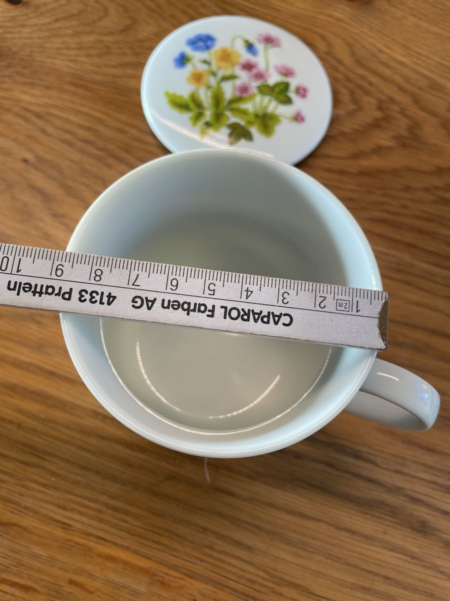 Tazze: Tasse mit Deckel Blumenmotiv  – Usato da Niederbüren venduto da Poschti_19 6