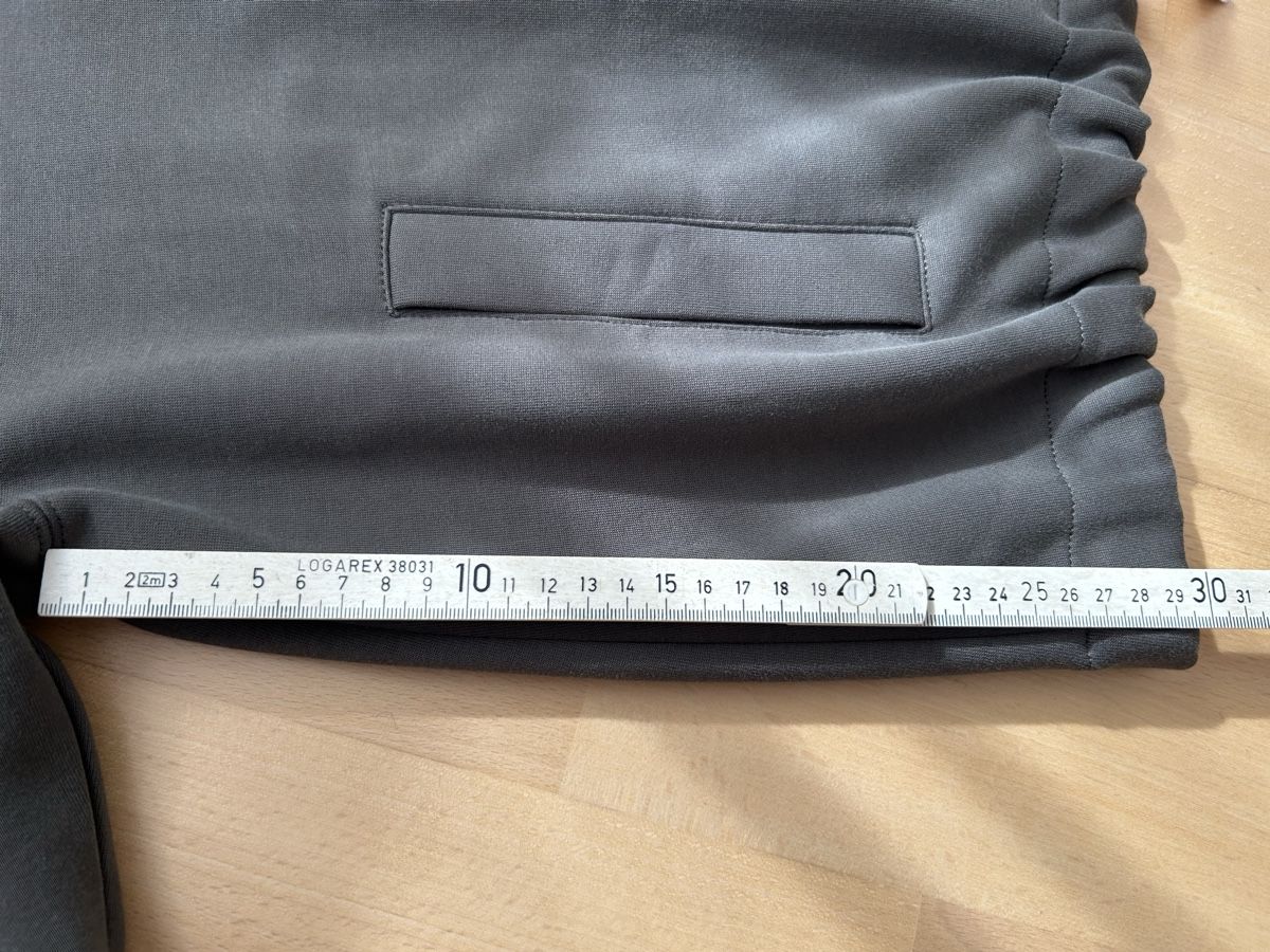 Max Mara Jacken: Jacke Sweat Max Mara, olive, Gr. 42 – Gebraucht aus Reinach BL von meinstil 6