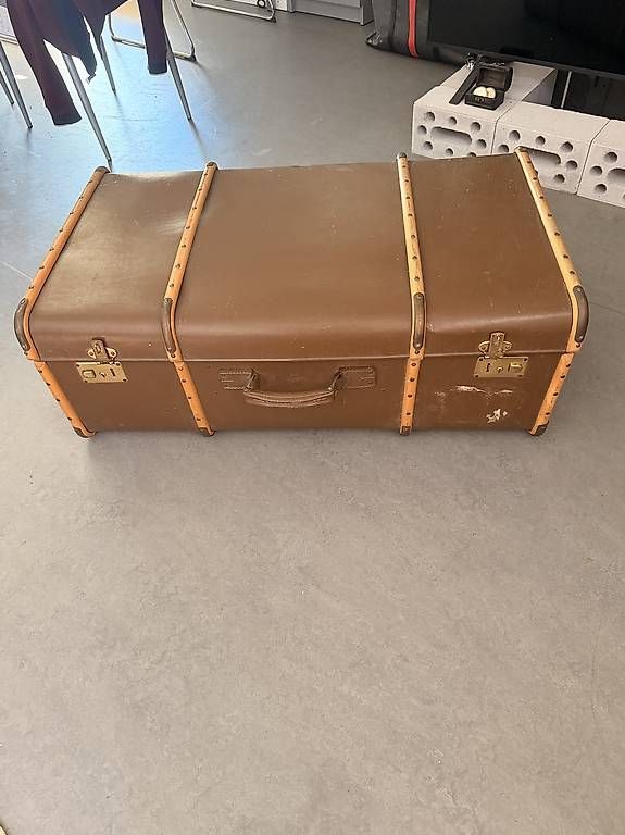 Valises de voyage: Überseekoffer Antik – D'occasion à Gümligen par dav_s5rr