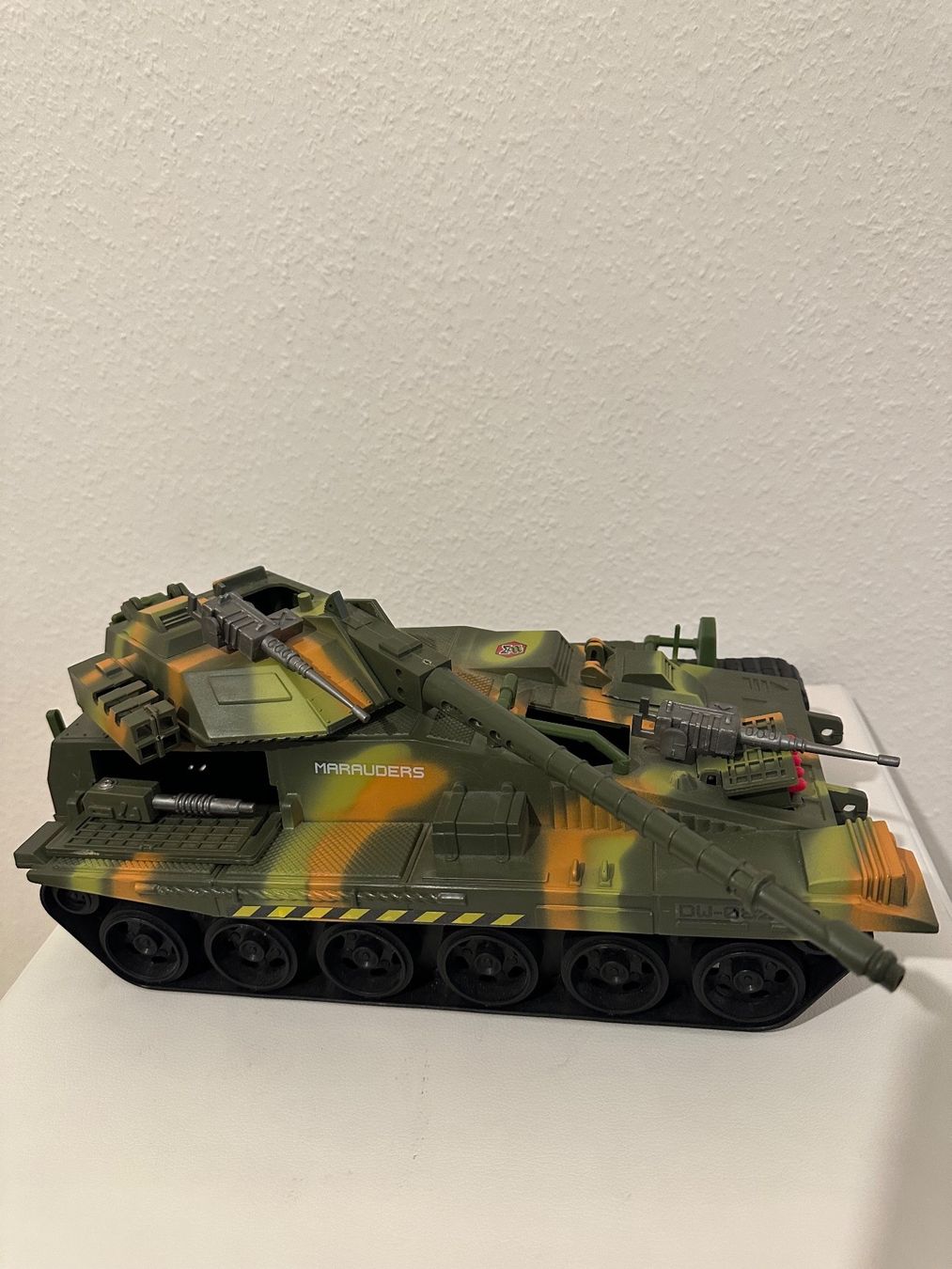 Spielzeuge: Spielzeug Panzer – Gebraucht aus Lausen von Swissart123 1