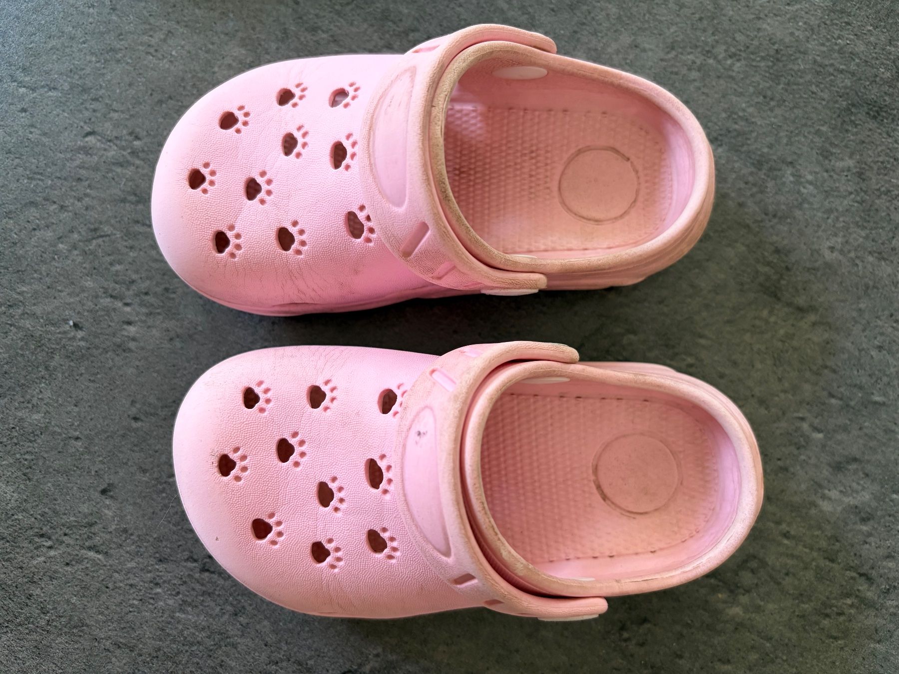 Scarpe per ragazze: Chaussures roses été pour enfant 24 – Usato da Liddes venduto da Couik