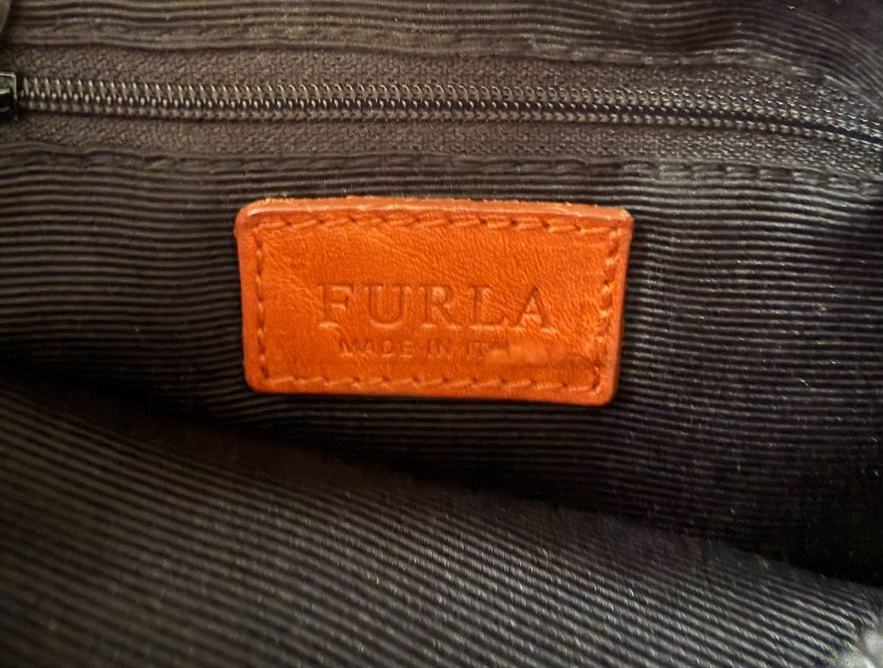 Furla Taschen für Damen: Umhängetasche Furla – Gebraucht aus Azmoos von Verwir64 2