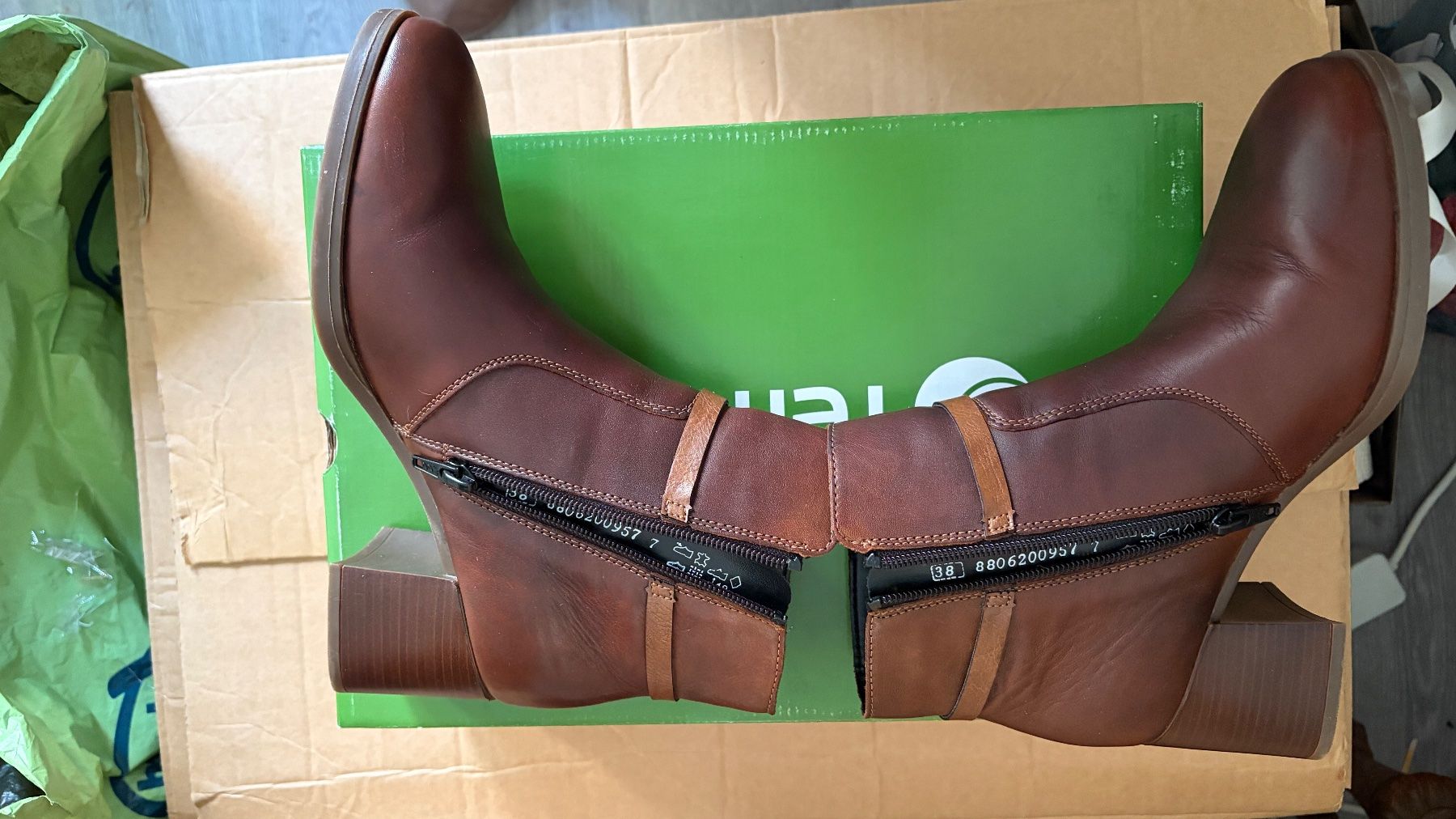 Scarpe da donna: Stiefeletten neu 38 – Nuovo e nell'imballaggio originale da Liestal venduto da Goldart 2