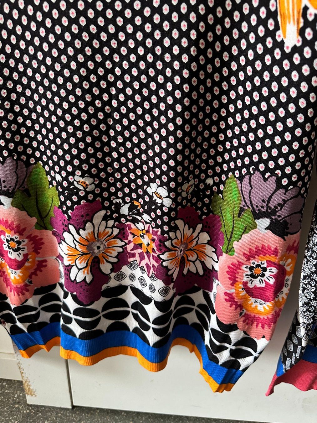 Etro Maglioni & Felpe: Schicker neuer ETRO-Pullover aus 100 % Seide, 890 CHF – Nuovo e nell'imballaggio originale da Genève venduto da Mycollection 2