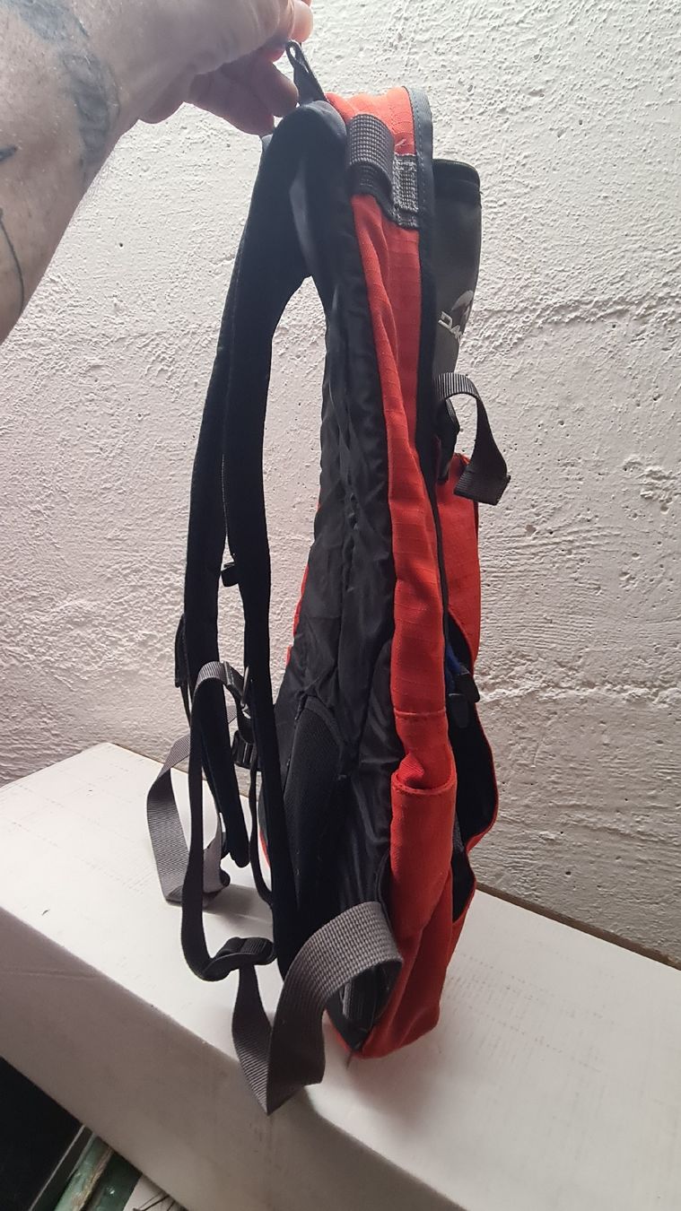 Dakine Rucksäcke: Dakine-Rucksack – Gebraucht aus Wetzikon ZH von Bmwcabriolet 2