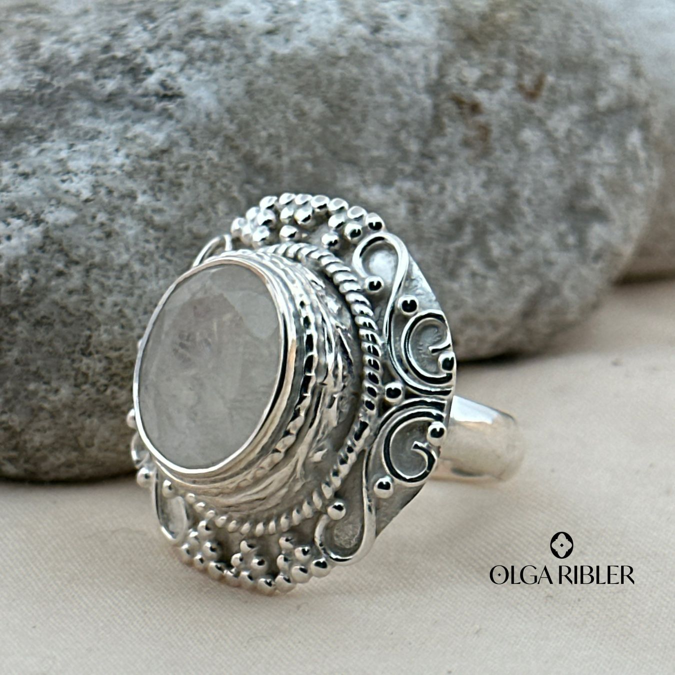 Olga Ribler Anelli: Mondstein Ring Sterling Silber 28 Gramm Ringgrösse 59 – Nuovo (secondo la descrizione) da Luzern venduto da Schmuckoutlet 2