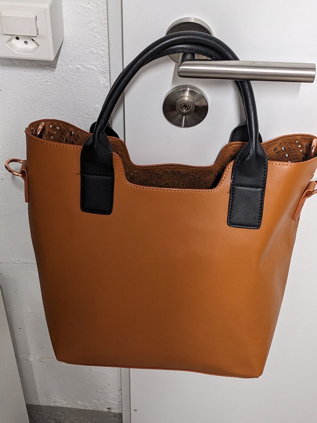 Borse da donna: Damen Handtasche Cognac – Usato da Trachslau venduto da Tijneee 2