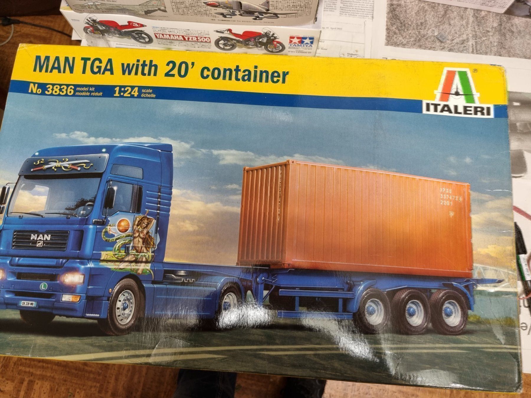 Modellbausätze & Standmodelle: MAN TGA mit Container Auflieger – Gebraucht aus Wettingen von Mmarb