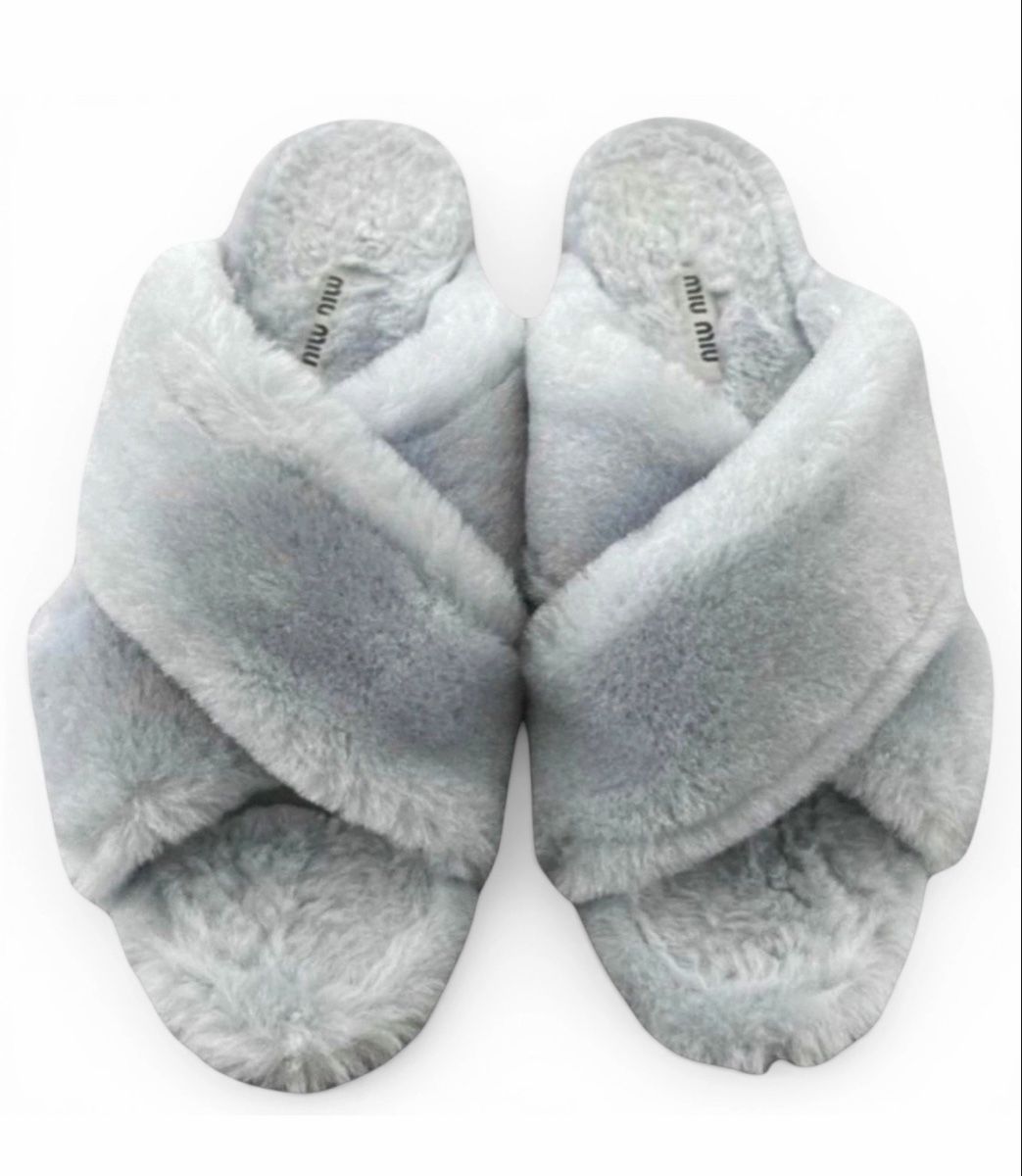 Miu Miu Scarpe da donna: Miu Miu  fur mule  – Usato da Lausanne venduto da Loyal_8