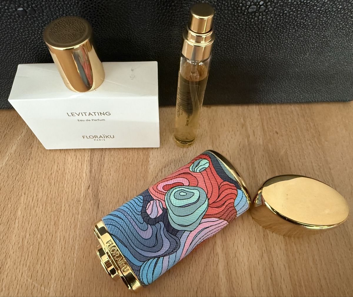 Parfum & Eau de Toilette: LEVITATING VON FLORAIKU – Neu (gemäss Beschreibung) aus Kölliken von deleina 1
