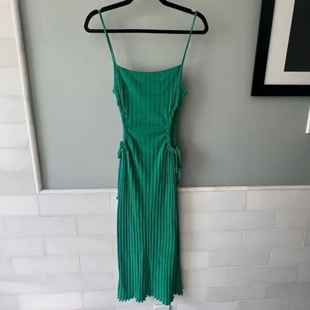 Zara Green Midi Dress NP: 59.-