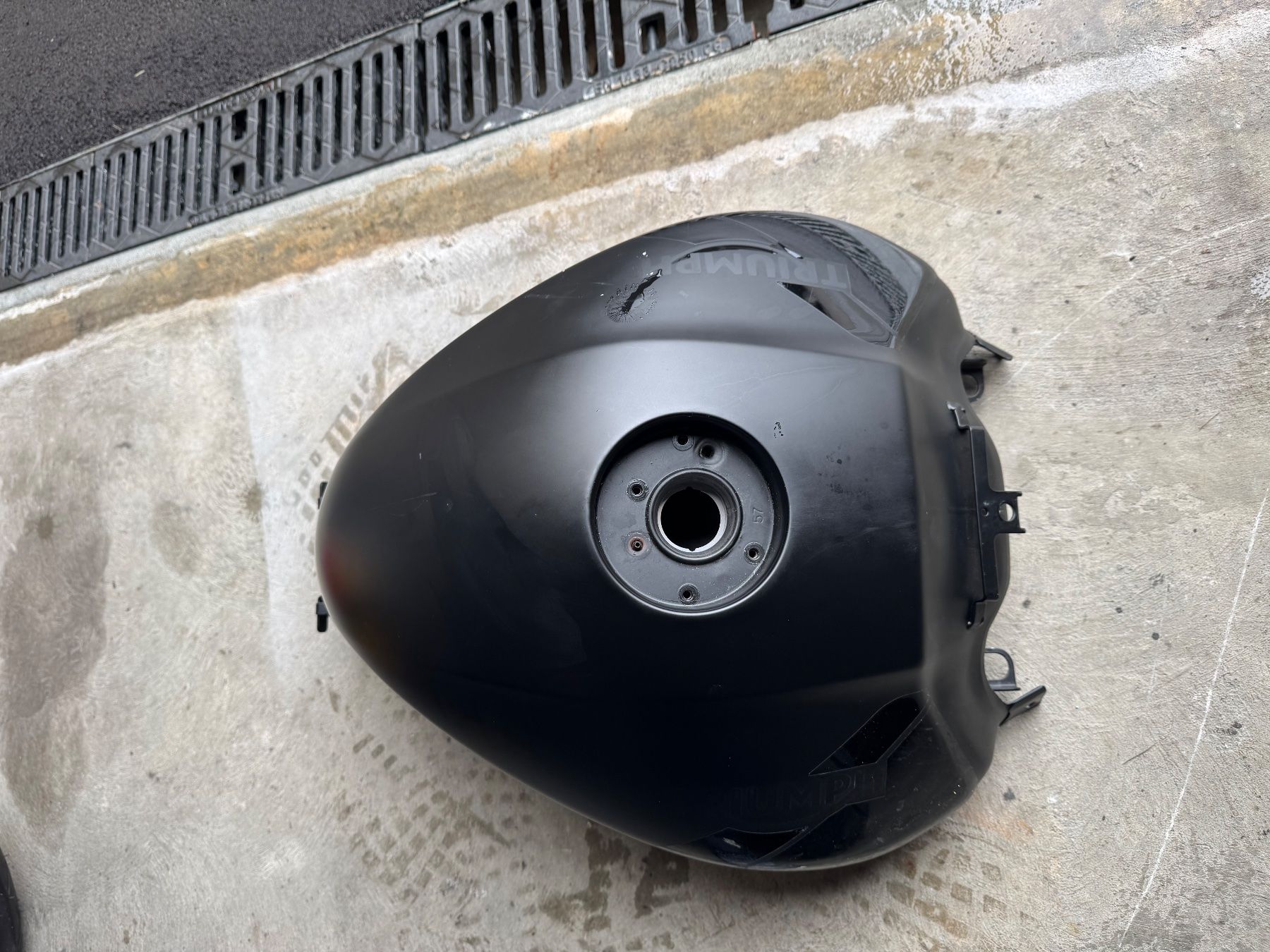 Triumph Accessori per altri veicoli: Triumph speed triple rs 1050 teile – Usato da Bad Zurzach venduto da tia_h2mv 1