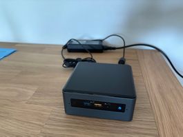 Intel NUC 8i5BEH (i5-8259U, 16GB DDR4 RAM, 512GB SSD)