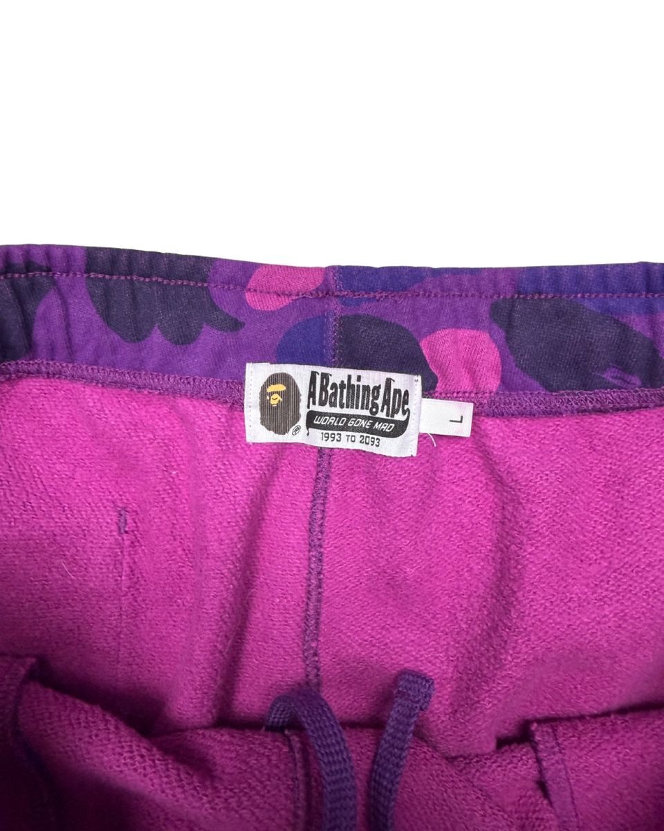 Bape Pantaloni: Trackpant Bape purple camo - L – Usato da Lausanne venduto da Unehistoiredesapes 2