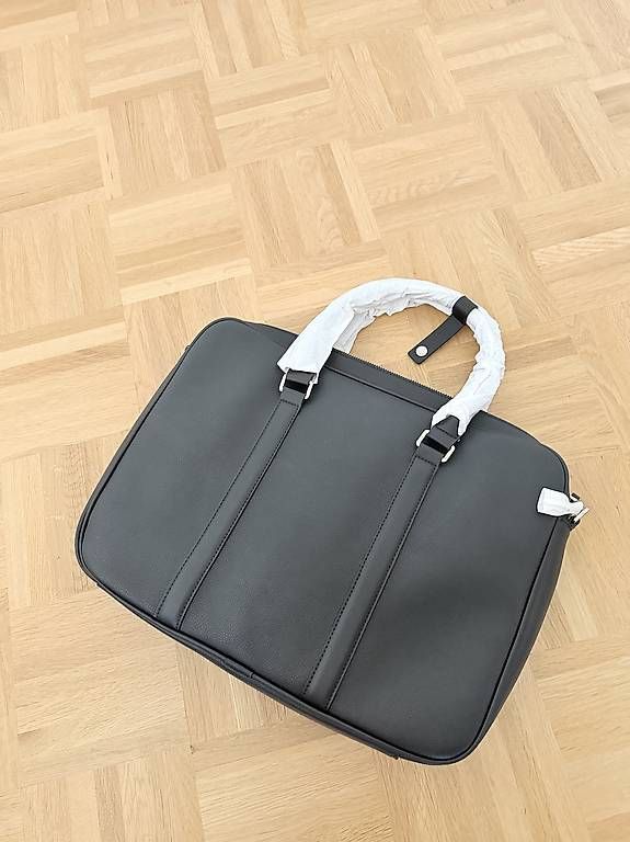 Taschen: Laptoptasche – Neu und originalverpackt aus Basel von alu_l9s8 1