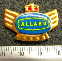 ALLARD BRITISH AUTO LOGO ANTIK ANSTECKNADEL VINTAGE OLDI
