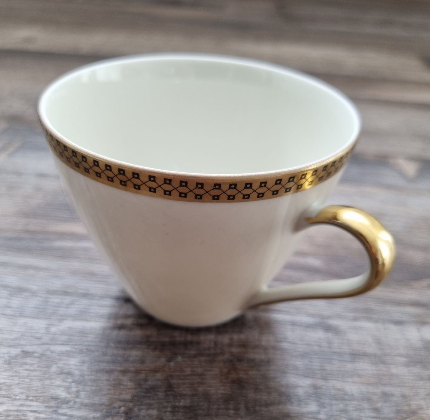 Set di piatti: Kaffeegeschirrset "Mitterteich Bavaria" – Usato da Gams venduto da tischi97 1