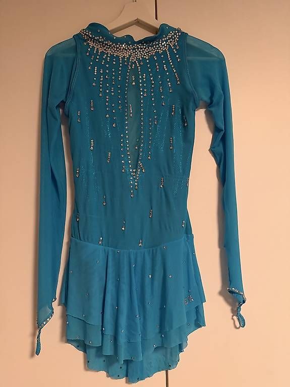 Vestiti & Gonne: Kürkleid Eiskunstlauf – Usato da Seewen SO venduto da rom_nvs8