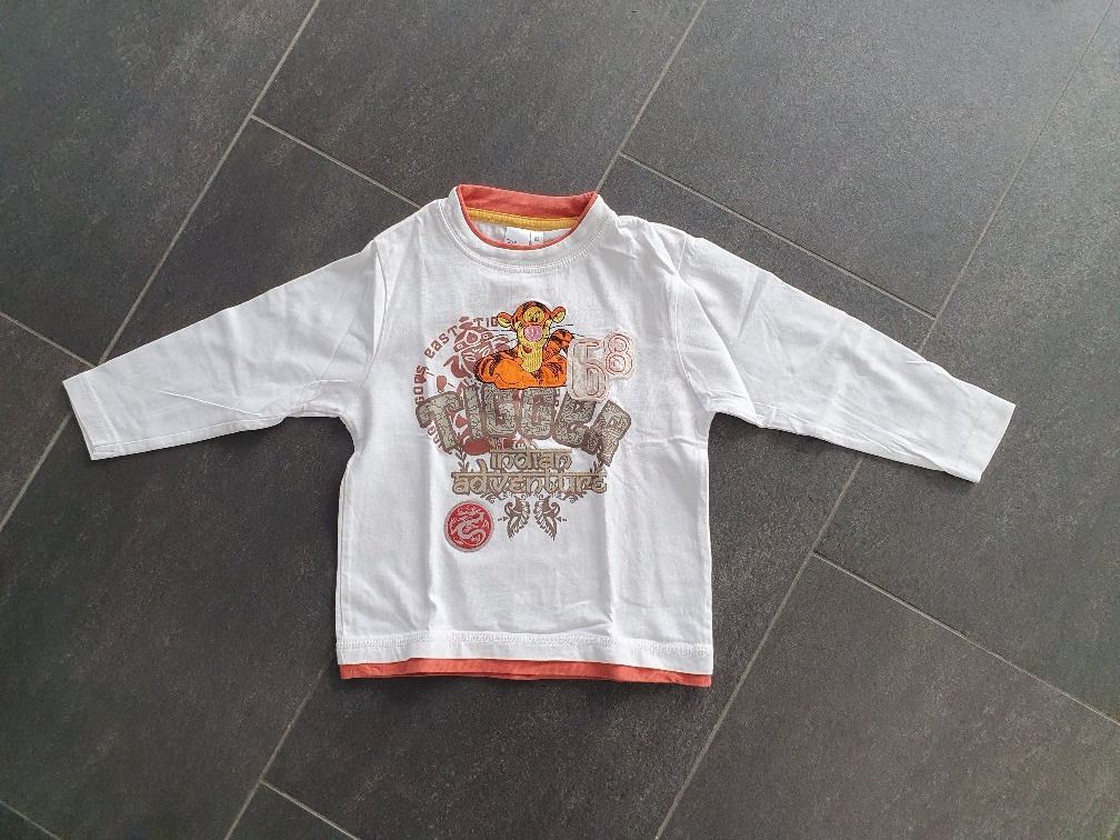 C&A Pulls et sweat-shirts: Sweatshirt Gr. 92 – D'occasion à Oberegg par Roberto24