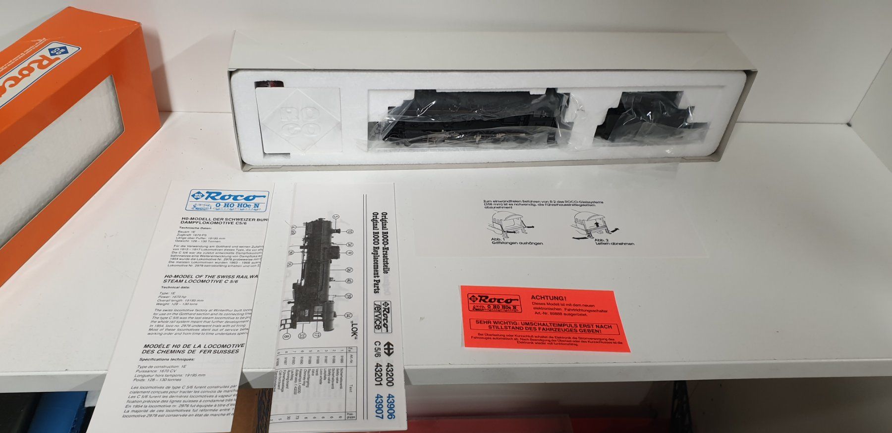 Roco Modellini di ferrovie: Roco SBB C5/6 mit Öltender H0/AC  43907 – Nuovo (secondo la descrizione) da Geroldswil venduto da TopTrain54 8