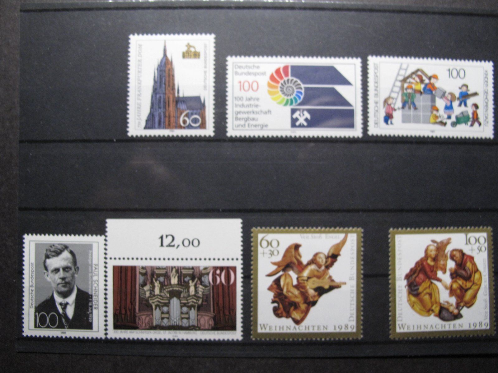 Tutti i francobolli: BRD 1989 P. Schneider/ Weihnachten ** – Usato da Wil SG venduto da fva01
