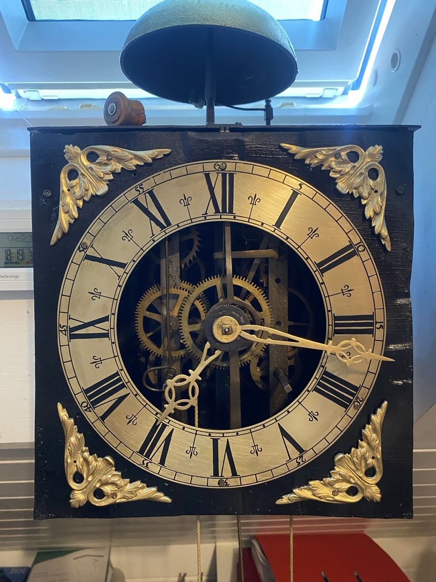 Montres: Comtoise Skelett Burgunderuhr – D'occasion à Adetswil par rof01