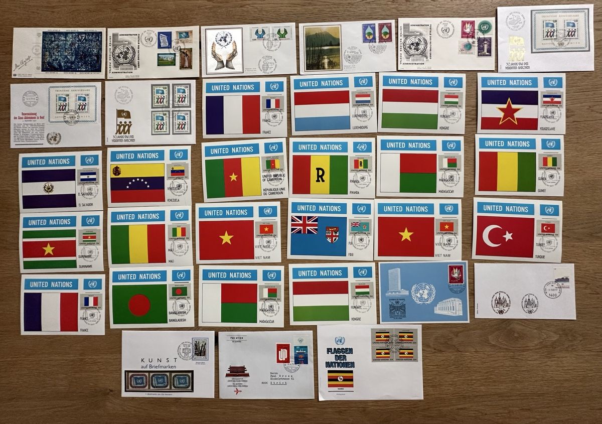 Tutti i francobolli: Nations Unies - 33x gemischtes Lot – Usato da Schmitten / FR venduto da Samsara169