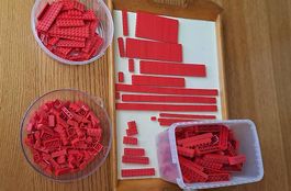 Legosteine rot inkl. Türen, Fenster, Dachziegel, Platten