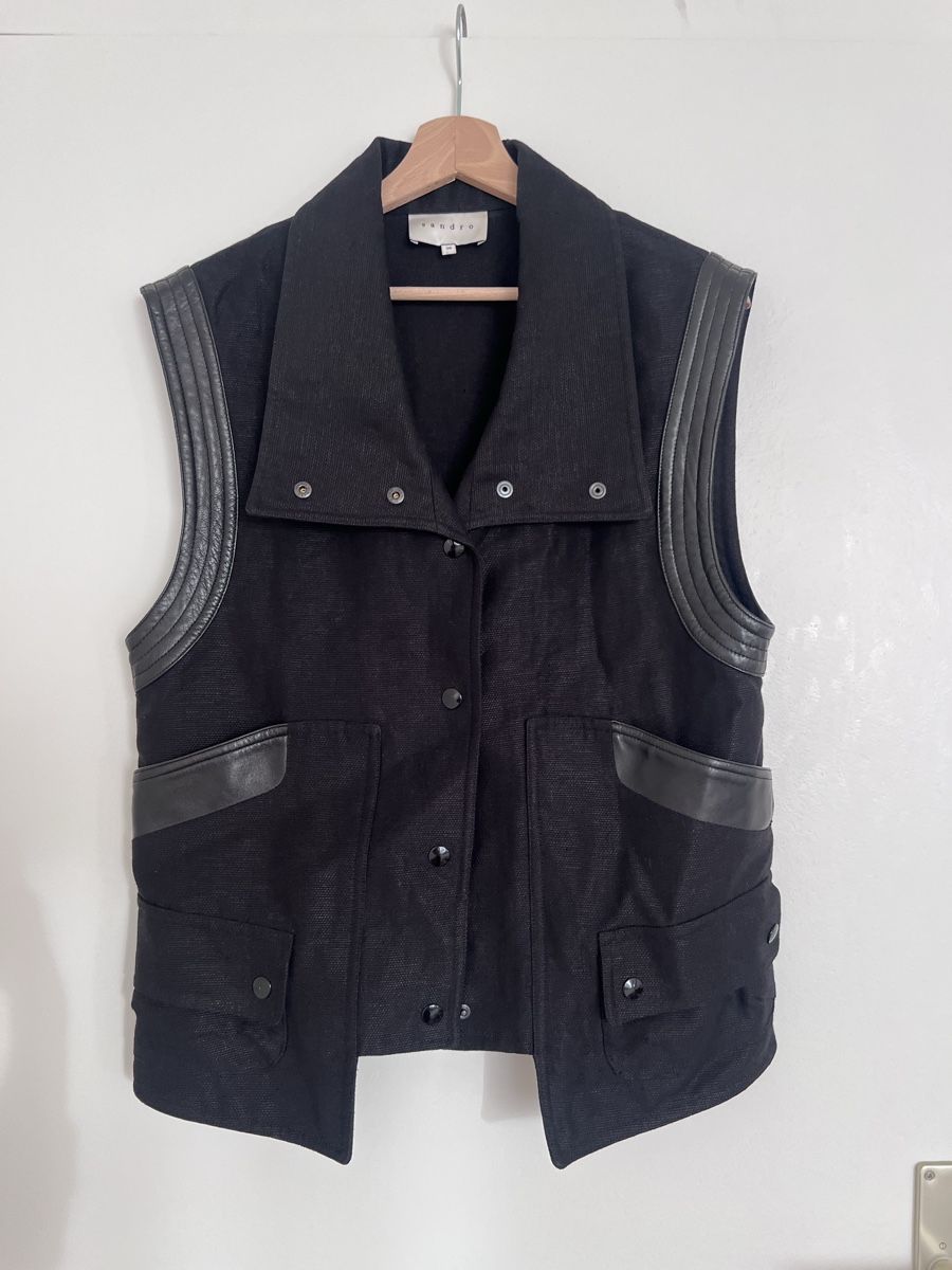 Sandro Gilets: Sandro Weste| Gr.36| schwarz| Oversize – D'occasion à Hinterkappelen par _G-G_