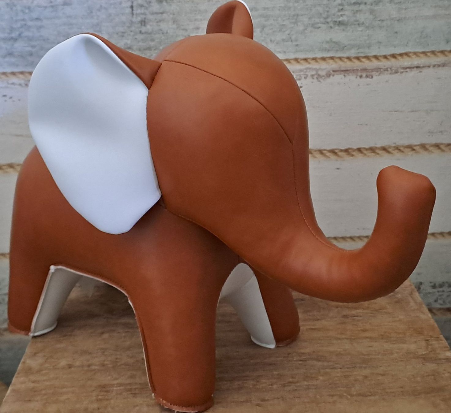 Statuette: Premium Designer Elefant aus Leder – Nuovo (secondo la descrizione) da Wallisellen venduto da prada008 2