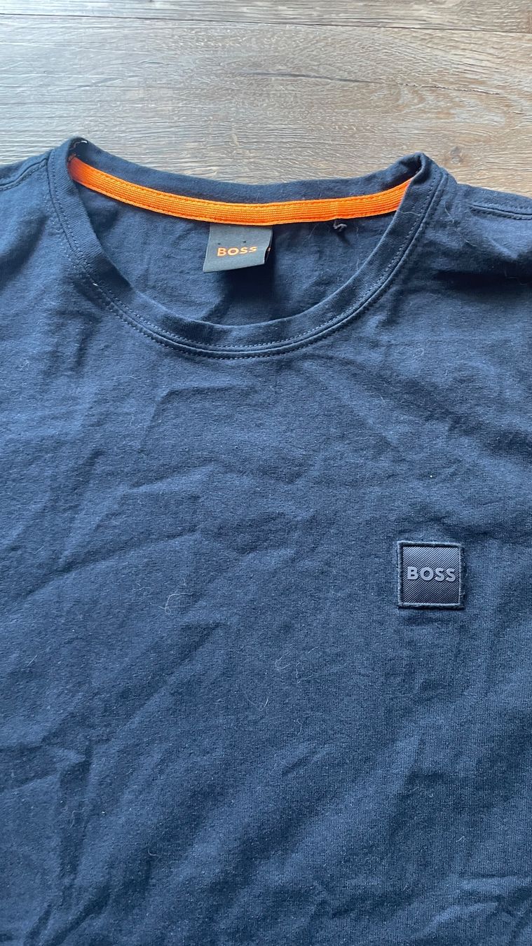 Hugo Boss T-Shirts: T-Shirt Boss, blau, M – Gebraucht aus Gressy von manessi 1