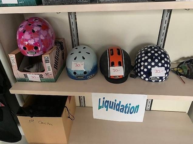 Caschi: Lots de 9 casques vélos Nutcase Neufs – Nuovo e nell'imballaggio originale da Fribourg venduto da Profilsport 2