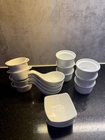 PORZELLAN-SERVIER SET WEISS