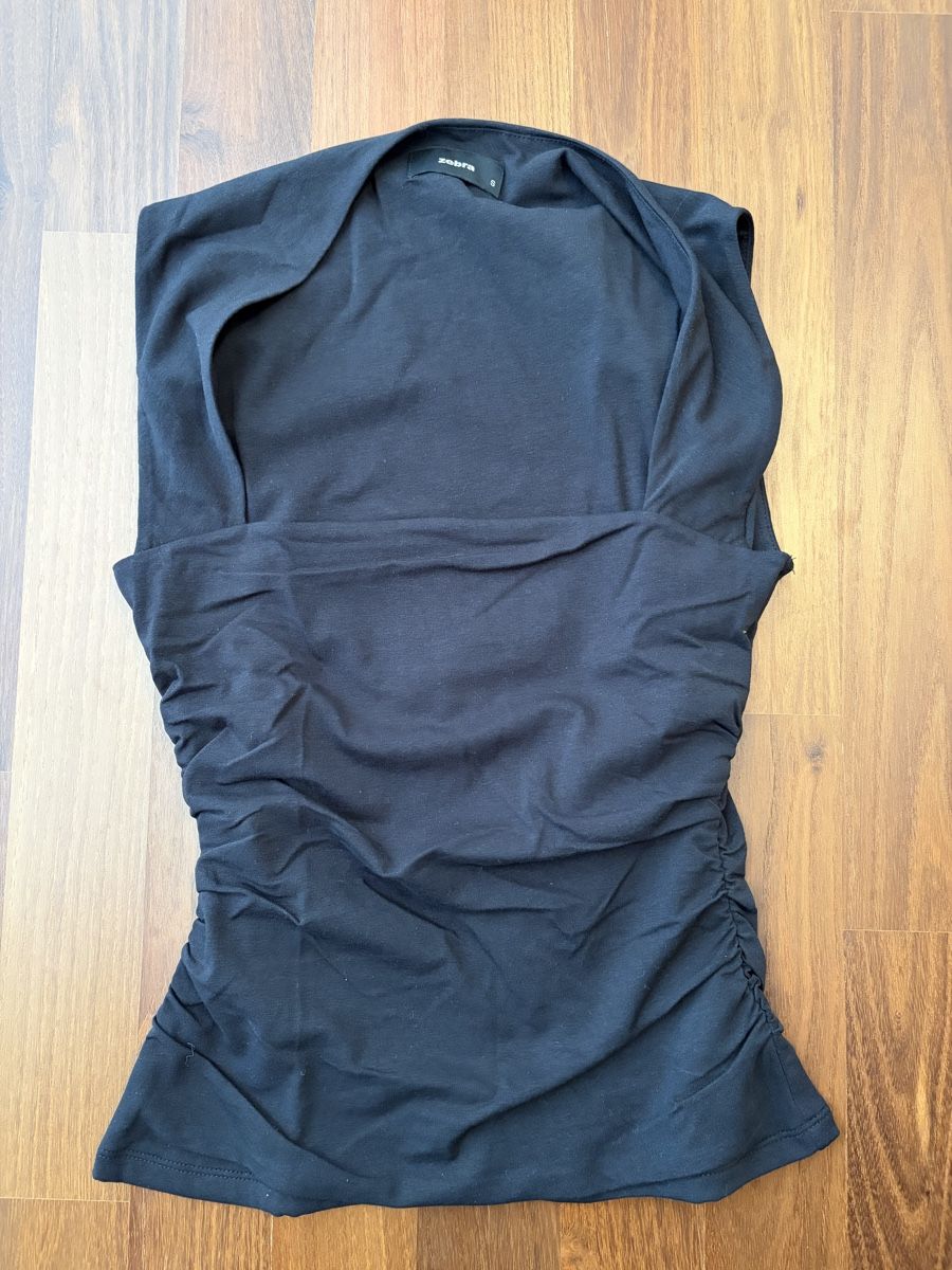 T-Shirts: Tshirt schwarz – Neu (gemäss Beschreibung) aus Henau von martina_1998 1